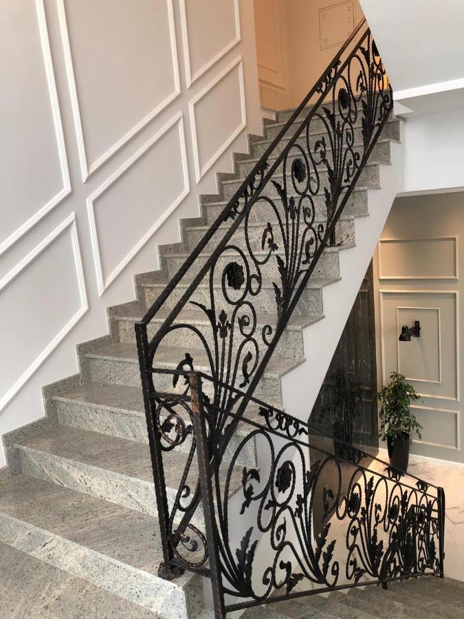 Hotel Dardani Titova Mitrovica Esterno foto