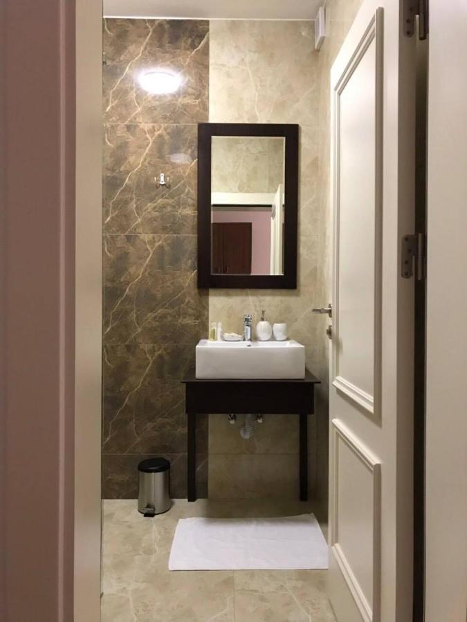 Hotel Dardani Titova Mitrovica Esterno foto