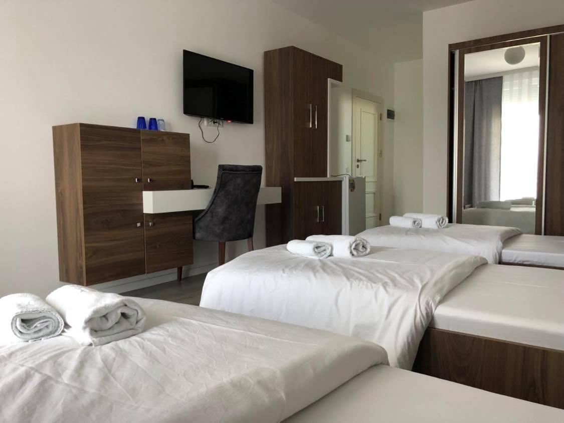 Hotel Dardani Titova Mitrovica Esterno foto
