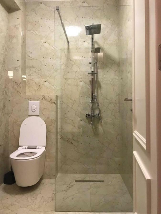 Hotel Dardani Titova Mitrovica Esterno foto
